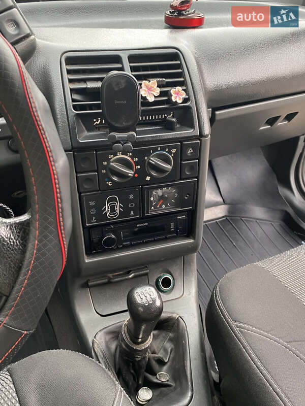 Хэтчбек ВАЗ / Lada 2112 2006 в Одессе фото 7 Хэтчбек ВАЗ / Lada 2112 2006 в Одессе