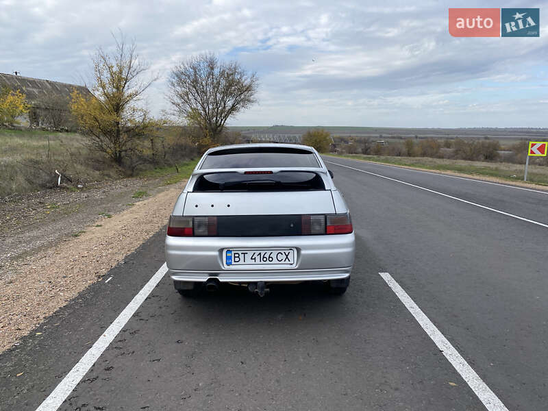Хэтчбек ВАЗ / Lada 2112 2005 в Кривом Роге фото 6 Хэтчбек ВАЗ / Lada 2112 2005 в Кривом Роге