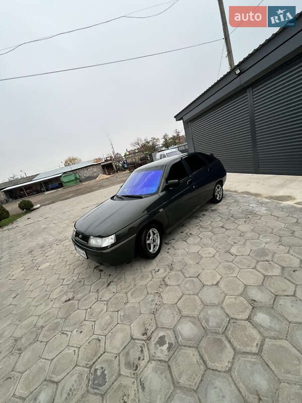 Хэтчбек ВАЗ / Lada 2112 2005 в Вознесенске фото 2 Хэтчбек ВАЗ / Lada 2112 2005 в Вознесенске