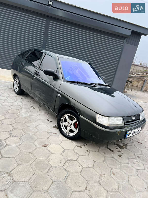 Хэтчбек ВАЗ / Lada 2112 2005 в Вознесенске фото 7 Хэтчбек ВАЗ / Lada 2112 2005 в Вознесенске