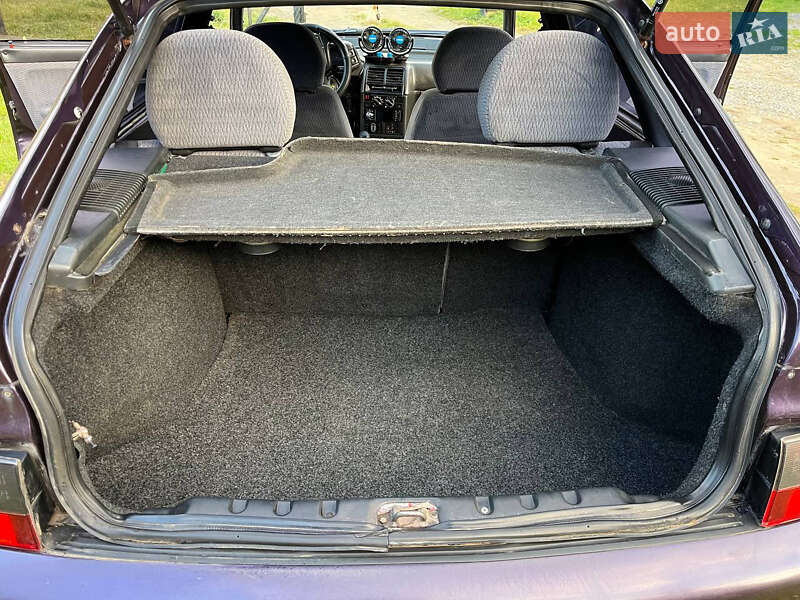 Хэтчбек ВАЗ / Lada 2112 2002 в Золочеве