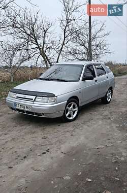 Хэтчбек ВАЗ 2112 2005 в Новом Буге