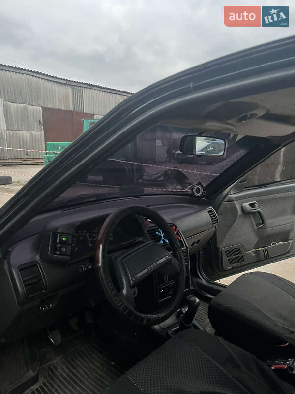 Хэтчбек ВАЗ / Lada 2112 2004 в Нежине фото 4 Хэтчбек ВАЗ / Lada 2112 2004 в Нежине