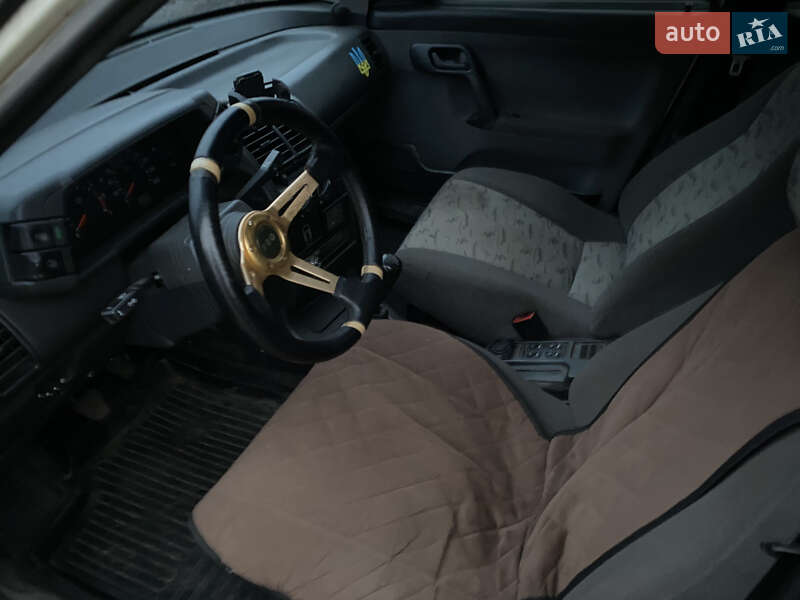 Хэтчбек ВАЗ / Lada 2112 2006 в Харькове фото 13 Хэтчбек ВАЗ / Lada 2112 2006 в Харькове