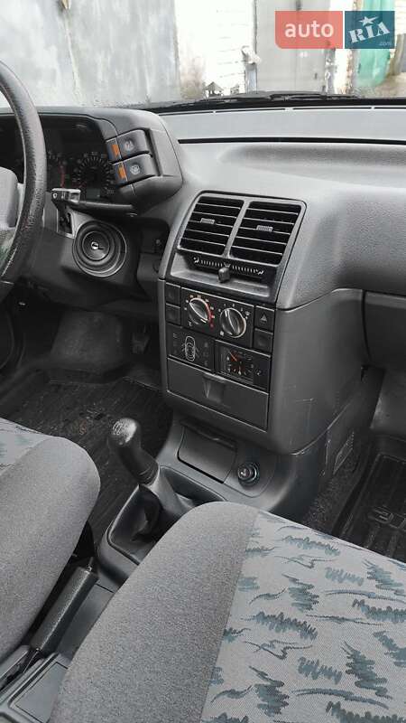 Хетчбек ВАЗ / Lada 2112 2006 в Вараші