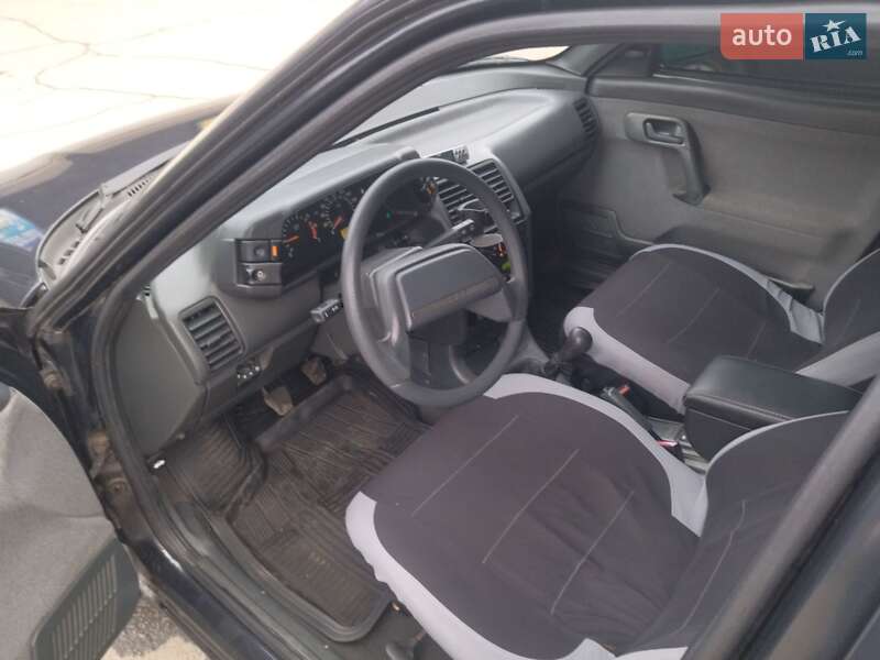 Хэтчбек ВАЗ / Lada 2112 2006 в Днепре