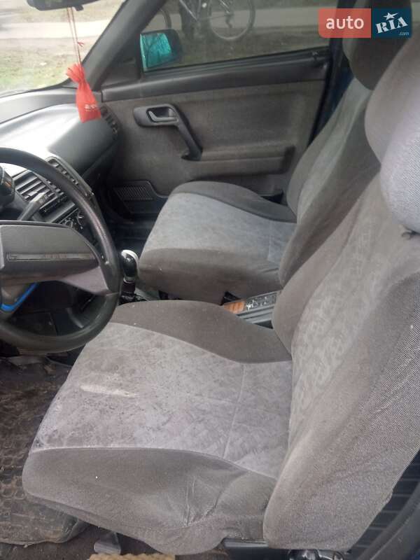 Хэтчбек ВАЗ / Lada 2112 2005 в Славянске