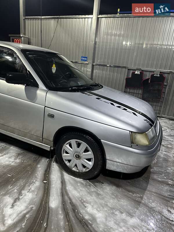 Хэтчбек ВАЗ / Lada 2112 2005 в Калиновке