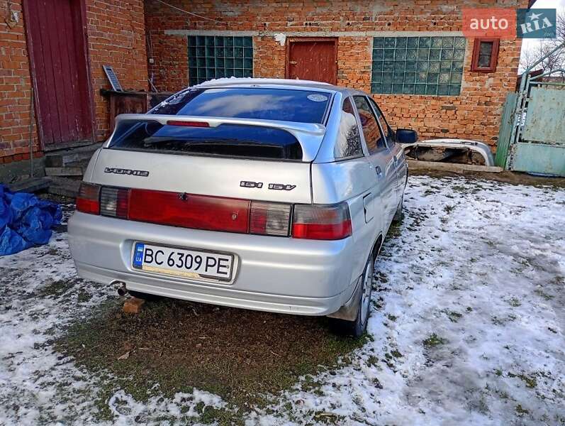 Хэтчбек ВАЗ / Lada 2112 2004 в Львове фото 4 Хэтчбек ВАЗ / Lada 2112 2004 в Львове