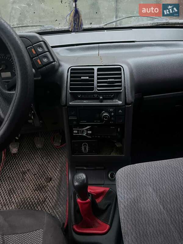 Хэтчбек ВАЗ / Lada 2112 2002 в Баре