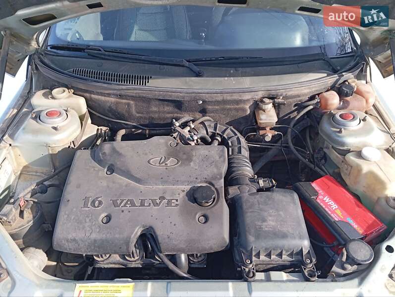 Хэтчбек ВАЗ / Lada 2112 2006 в Вознесенске