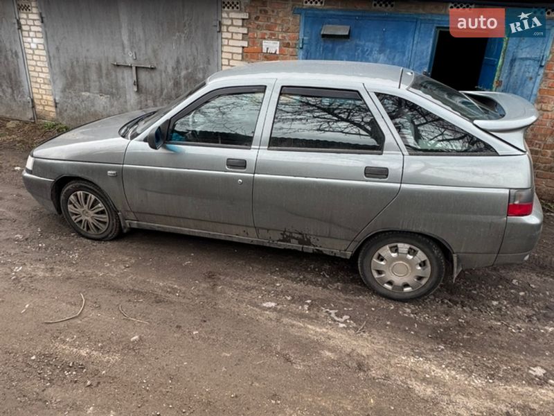 Хэтчбек ВАЗ / Lada 2112 2007 в Калиновке