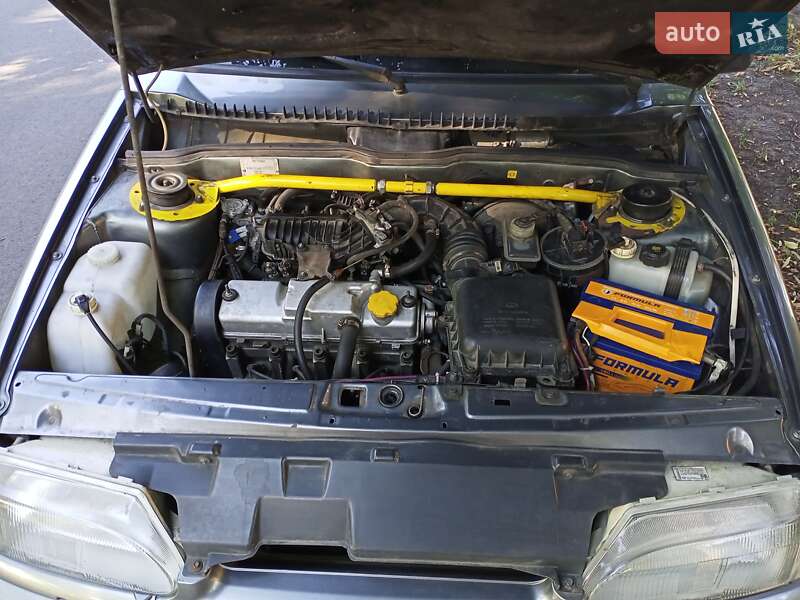 Седан ВАЗ / Lada 2113 Samara 2007 в Киеве