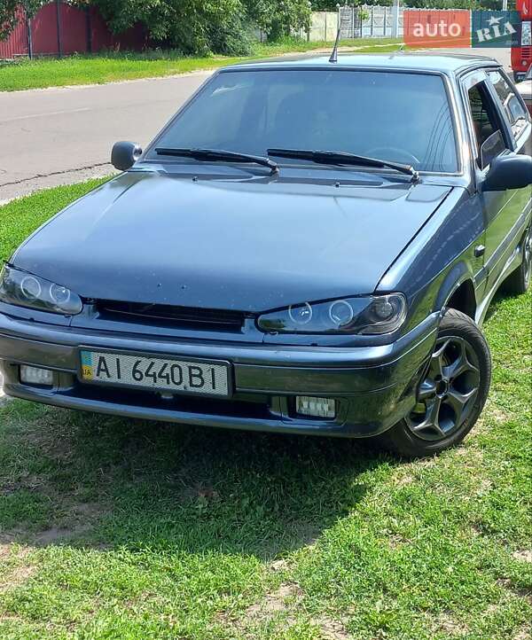 Хэтчбек ВАЗ / Lada 2113 Samara 2008 в Згуровке