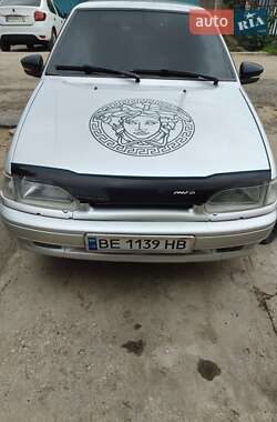 Хэтчбек ВАЗ 2113 Samara 2011 в 