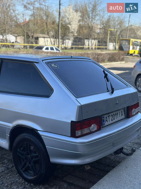 Хэтчбек ВАЗ / Lada 2113 Samara 2008 в Ивано-Франковске фото 6 Хэтчбек ВАЗ / Lada 2113 Samara 2008 в Ивано-Франковске