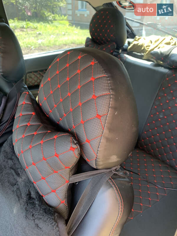 Хэтчбек ВАЗ / Lada 2113 Samara 2010 в Згуровке фото 4 Хэтчбек ВАЗ / Lada 2113 Samara 2010 в Згуровке