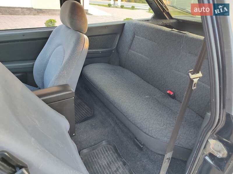 Хэтчбек ВАЗ / Lada 2113 Samara 2005 в Львове