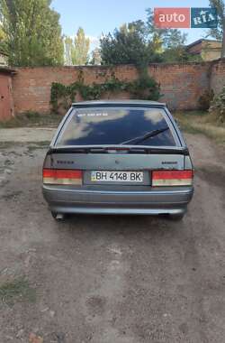 Хэтчбек ВАЗ 2113 Samara 2006 в 