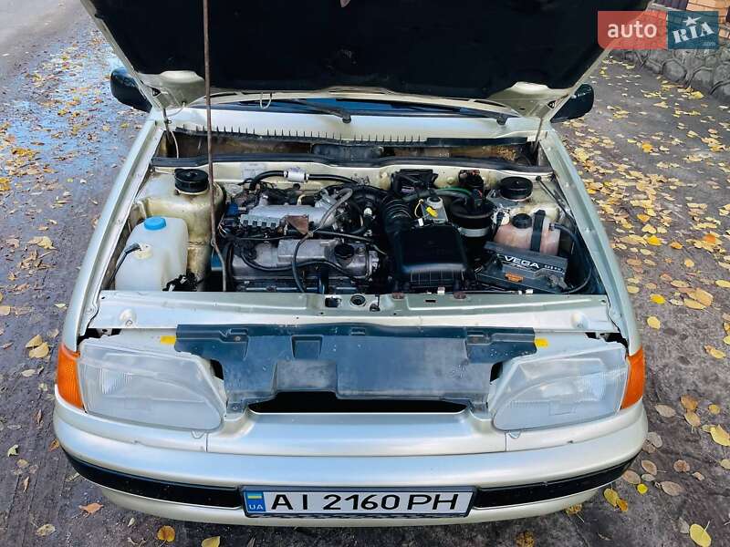 Хэтчбек ВАЗ / Lada 2113 Samara 2006 в Малой Виске