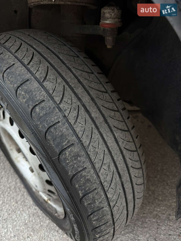 Хэтчбек ВАЗ / Lada 2113 Samara 2007 в Чернигове фото 11 Хэтчбек ВАЗ / Lada 2113 Samara 2007 в Чернигове