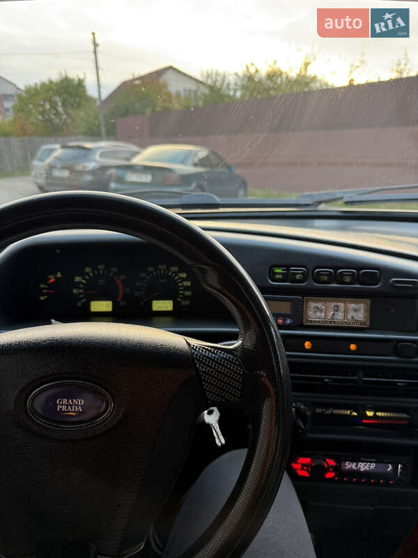 Хэтчбек ВАЗ / Lada 2113 Samara 2007 в Чернигове фото 29 Хэтчбек ВАЗ / Lada 2113 Samara 2007 в Чернигове