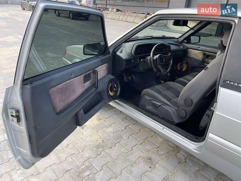 Хэтчбек ВАЗ / Lada 2113 Samara 2007 в Тернополе фото 19 Хэтчбек ВАЗ / Lada 2113 Samara 2007 в Тернополе