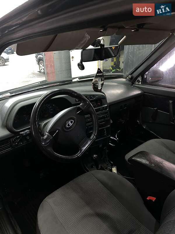 Хэтчбек ВАЗ / Lada 2113 Samara 2008 в Нежине фото 20 Хэтчбек ВАЗ / Lada 2113 Samara 2008 в Нежине