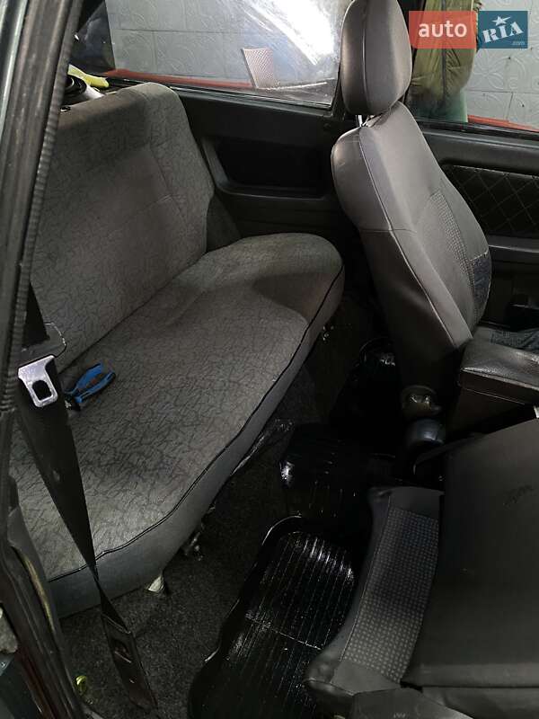 Хэтчбек ВАЗ / Lada 2113 Samara 2008 в Нежине фото 23 Хэтчбек ВАЗ / Lada 2113 Samara 2008 в Нежине