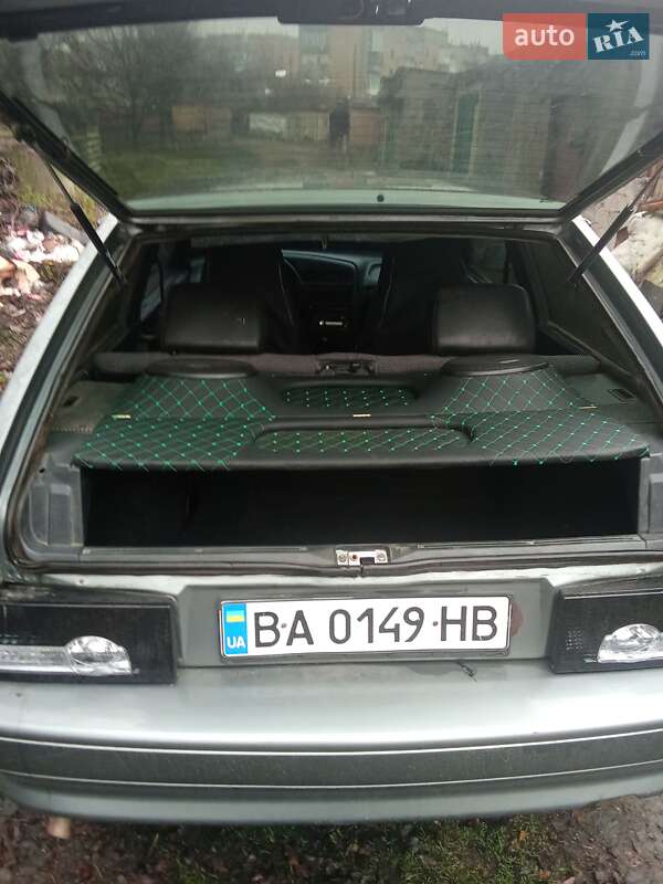 Хэтчбек ВАЗ / Lada 2113 Samara 2012 в Кропивницком фото Хэтчбек ВАЗ / Lada 2113 Samara 2012 в Кропивницком