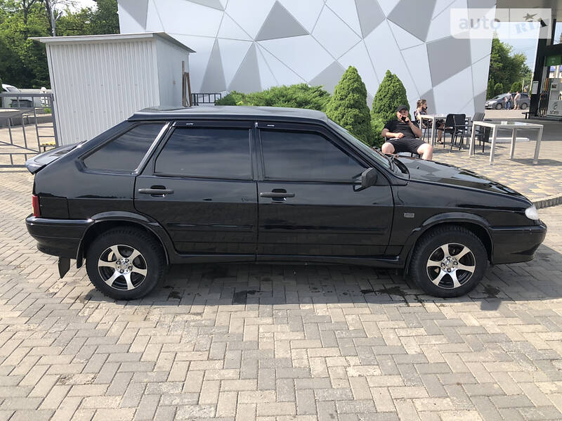 Хетчбек ВАЗ / Lada 2114 Samara 2010 в Чернівцях