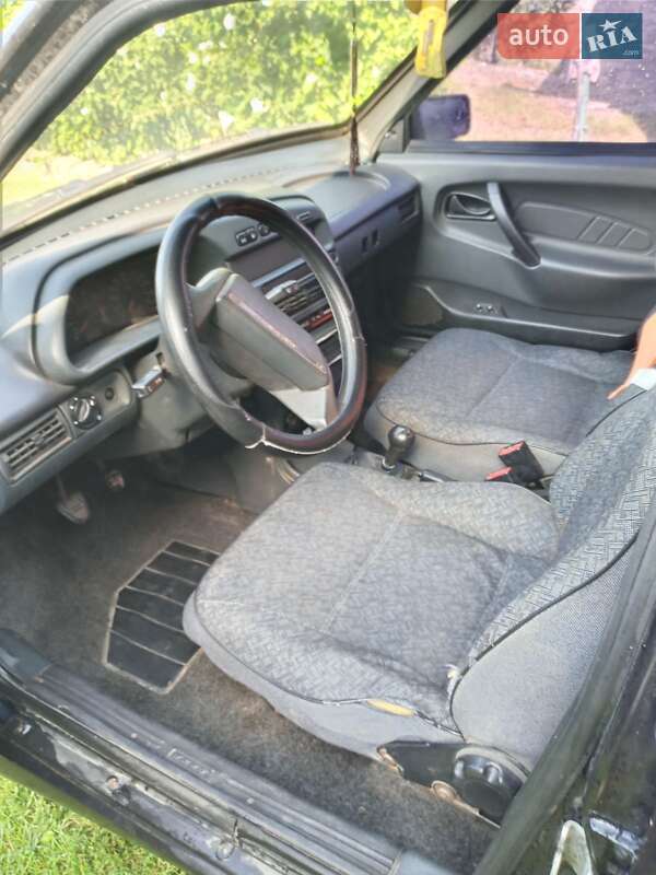 Хетчбек ВАЗ / Lada 2114 Samara 2008 в Чернівцях фото 5 Хетчбек ВАЗ / Lada 2114 Samara 2008 в Чернівцях