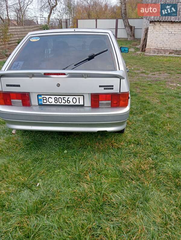 Хетчбек ВАЗ / Lada 2114 Samara 2004 в Городку
