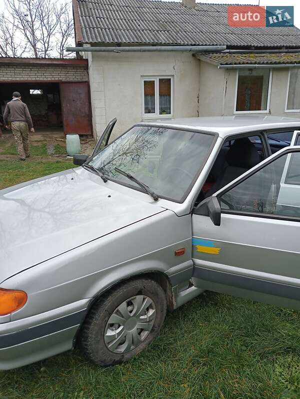 Хетчбек ВАЗ / Lada 2114 Samara 2004 в Городку