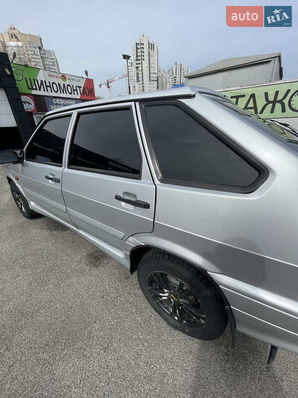 Хэтчбек ВАЗ / Lada 2114 Samara 2011 в Киеве