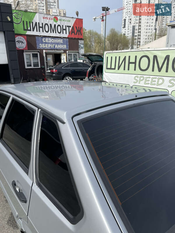 Хэтчбек ВАЗ / Lada 2114 Samara 2011 в Киеве