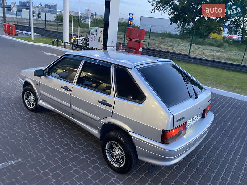 Хэтчбек ВАЗ / Lada 2114 Samara 2013 в Киеве