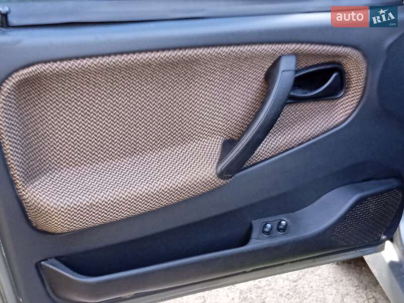 Хэтчбек ВАЗ / Lada 2114 Samara 2005 в Тернополе