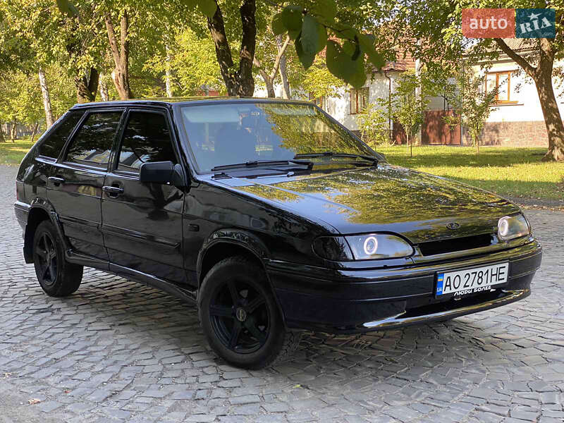 Хэтчбек ВАЗ / Lada 2114 Samara 2009 в Мукачево