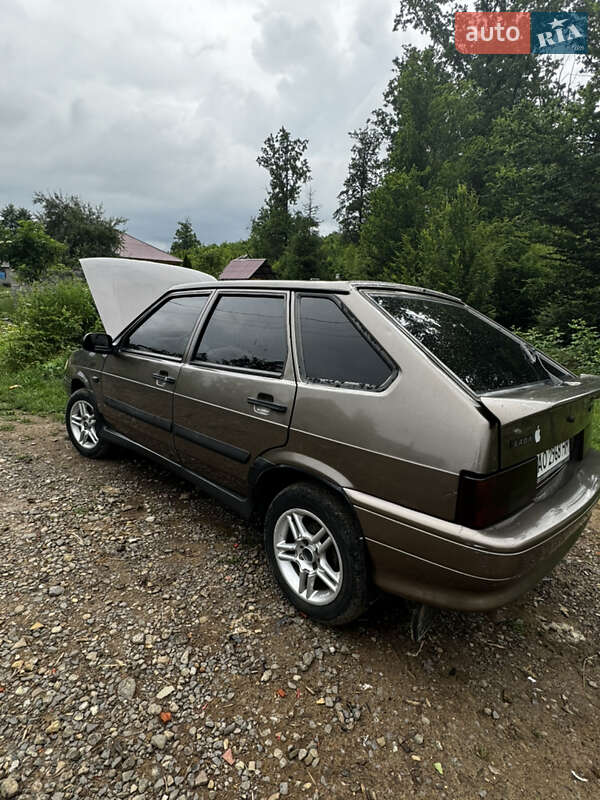 Хэтчбек ВАЗ / Lada 2114 Samara 2008 в Мукачево