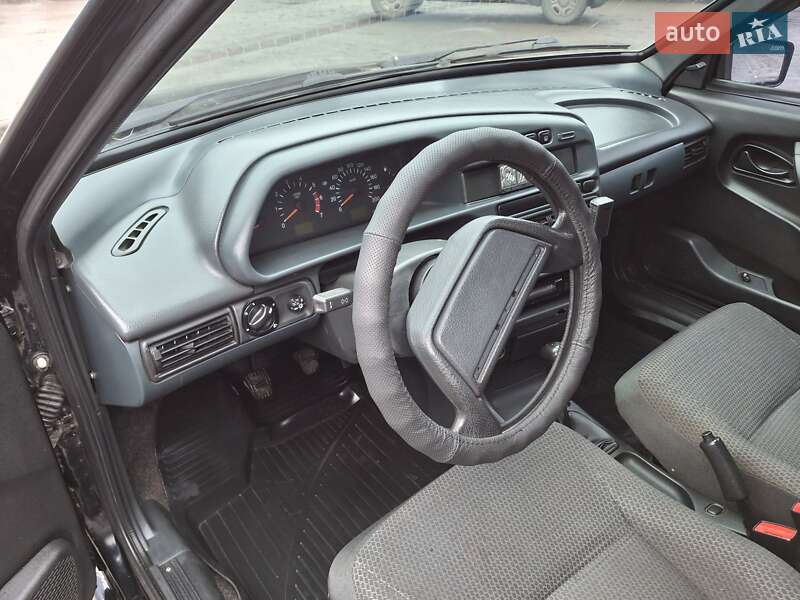 Хэтчбек ВАЗ / Lada 2114 Samara 2013 в Краматорске