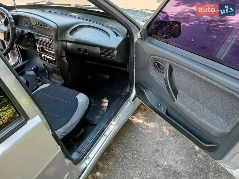 Хэтчбек ВАЗ / Lada 2114 Samara 2006 в Львове
