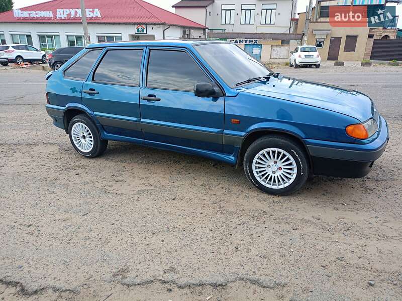 Хетчбек ВАЗ / Lada 2114 Samara 2004 в Кучургані