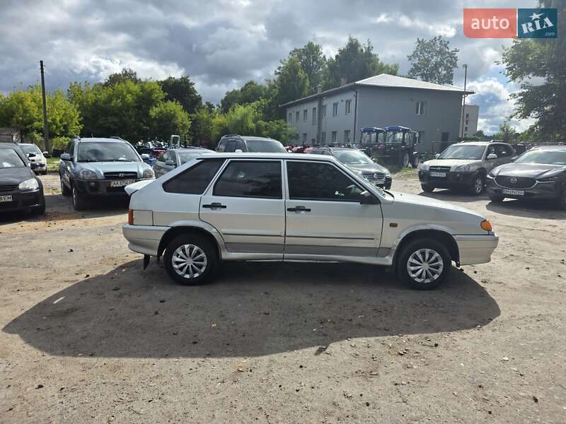 Хэтчбек ВАЗ / Lada 2114 Samara 2012 в Шостке