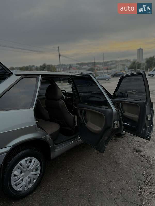 Хэтчбек ВАЗ / Lada 2114 Samara 2006 в Черновцах фото 20 Хэтчбек ВАЗ / Lada 2114 Samara 2006 в Черновцах