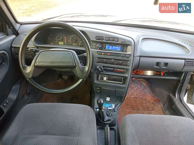 Хетчбек ВАЗ / Lada 2114 Samara 2010 в Запоріжжі