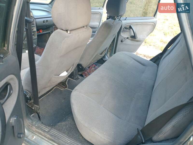 Хетчбек ВАЗ / Lada 2114 Samara 2010 в Запоріжжі