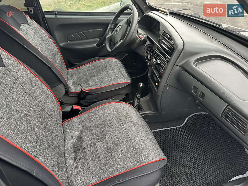 Хетчбек ВАЗ / Lada 2114 Samara 2005 в Києві