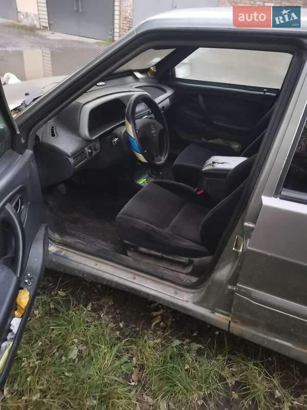 Хетчбек ВАЗ / Lada 2114 Samara 2006 в Вінниці фото 4 Хетчбек ВАЗ / Lada 2114 Samara 2006 в Вінниці