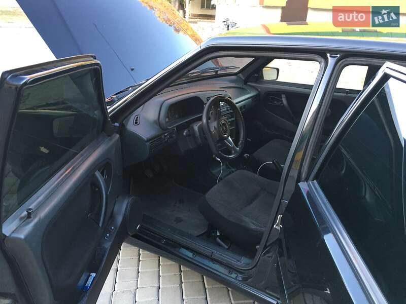 Хэтчбек ВАЗ / Lada 2114 Samara 2013 в Одессе фото 5 Хэтчбек ВАЗ / Lada 2114 Samara 2013 в Одессе